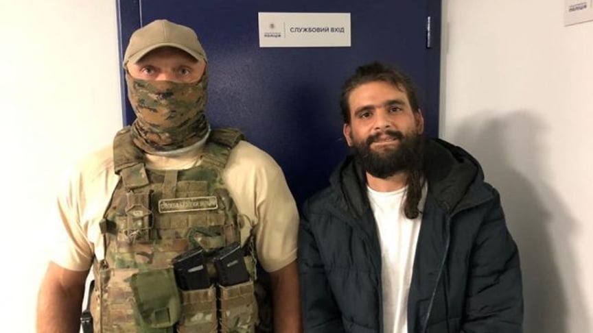 Основатель виртуальной сети сбыта наркотиков Telegrass Амос Дов Сильвер (справа)