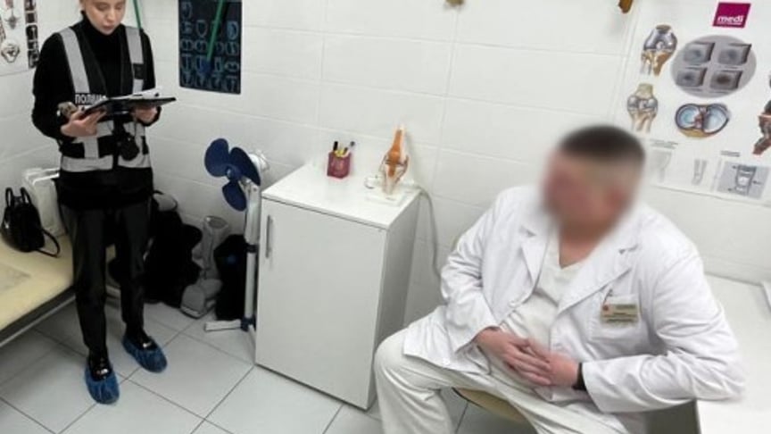 Підозра лікарю-травматологу