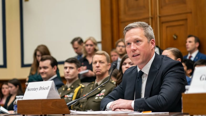 Міністр армії США Ден Дрісколл, який подав у відставку