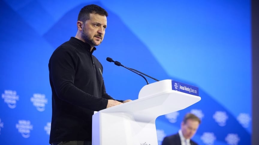 Президент України Володимир Зеленський виступає на Всесвітньому економічному форумі у Давосі, 21 січня 2025 року