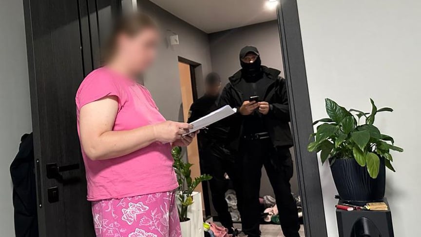 35-річну працівницю одного з банків підозрюють у шахрайстві