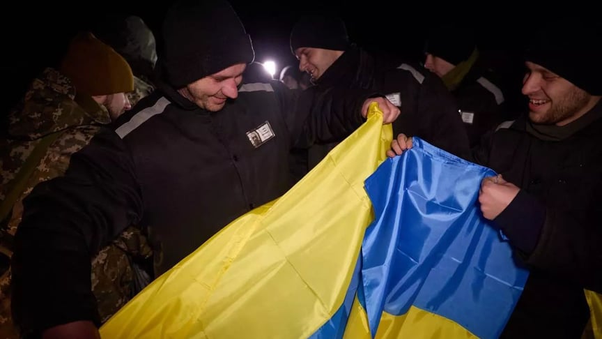 Ukraine returns another 100 captured soldiers