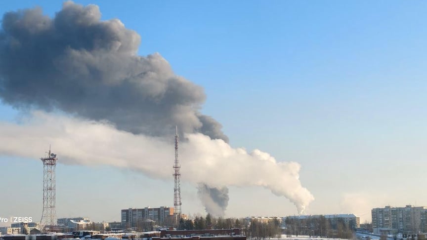 Столб дыма заметили в российском городе Ухта