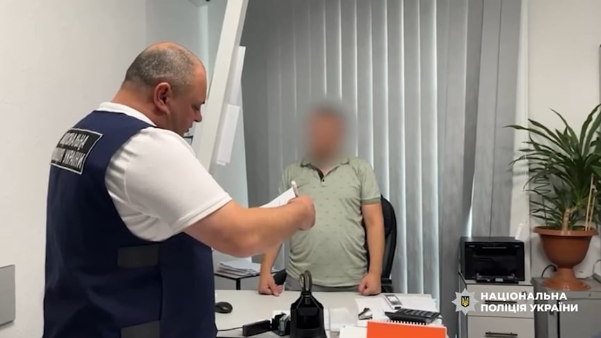 Оголошення підозри директору підприємства, який, за даними слідства, заволодів коштами з резервного фонду держбюджету