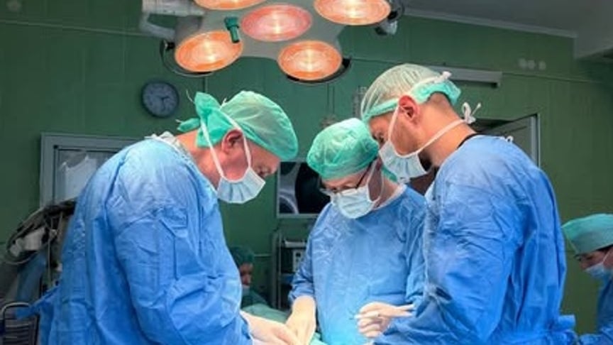 Львівські медики видалили з тіла пацієнтки ртутний термометр, з яким вона прожила 8 років