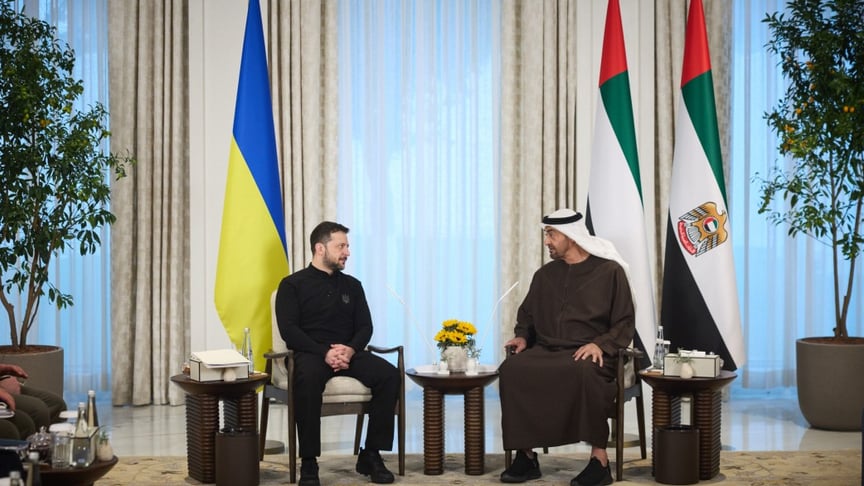 Ілюстративне фото. Президент України Володимир Зеленський з президентом ОАЕ Мухаммадом бін Заїдом Аль Нагаяном, Абу-Дабі, 17 лютого 2025 року