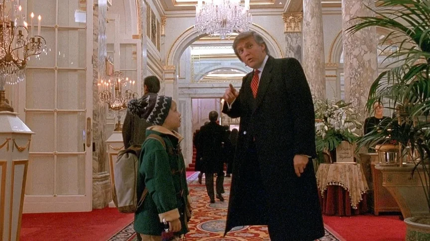 Дональд Трамп у фільмі «Сам удома 2» Дональд Трамп у фільмі «Сам удома 2»