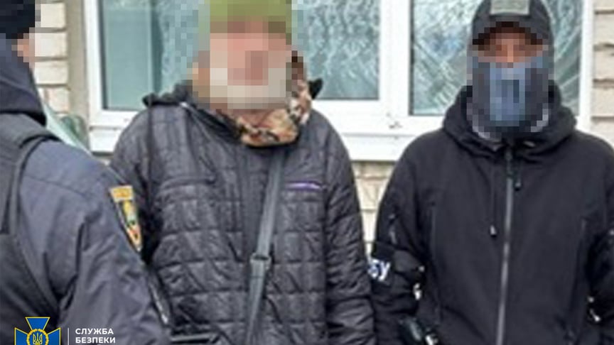 Правоохоронці затримали ділків, які підпільно торгували трофейним озброєнням та боєприпасами
