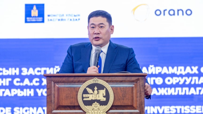 Прем’єр-міністр Монголії Лувсаннамсраїн Оюун-Ердене