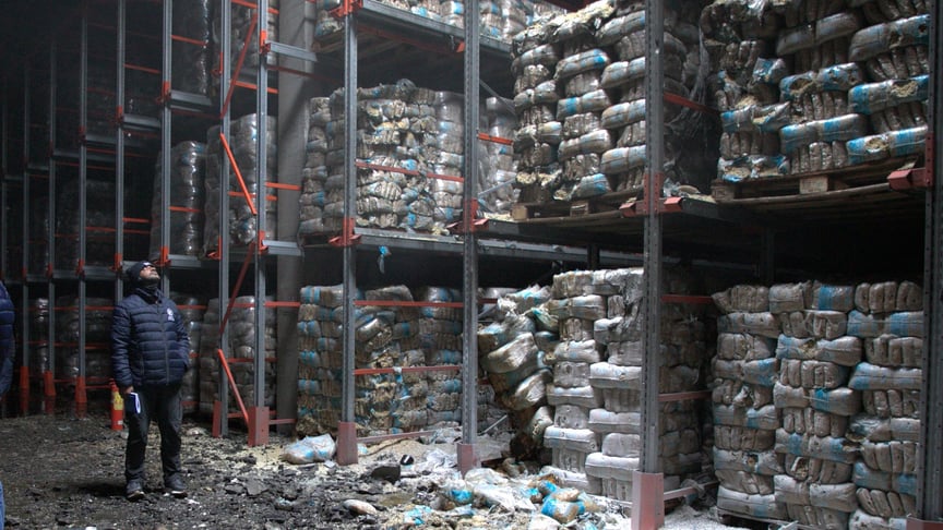 У Дніпрі горів склад з харчами від Всесвітньої продовольчої програми ООН