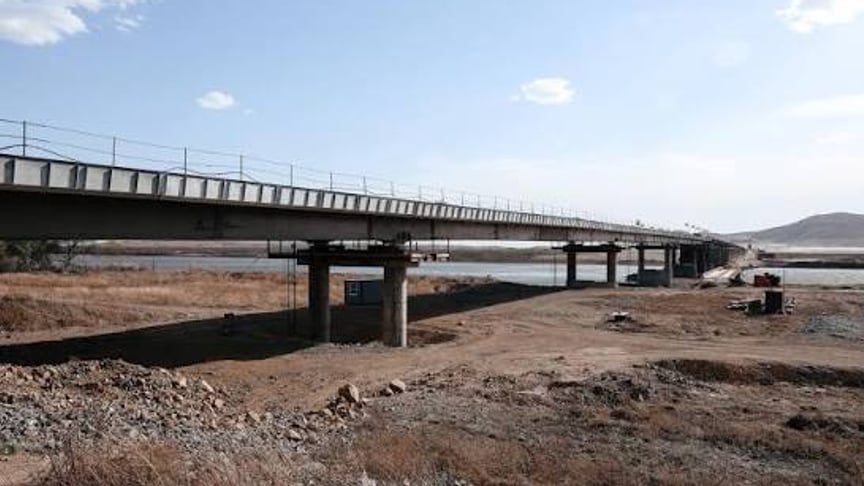 На кордоні росії та КНДР зістикували автомобільний міст