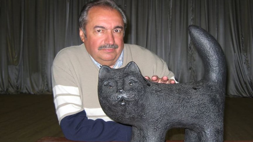 Ukrainian science fiction writer and screenwriter Serhiy Dyachenko