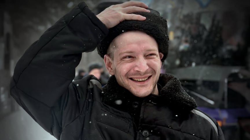 Довічне увʼязнення, серійний вбивця в камері та дружина, яка після повернення з полону пішла з його грошима. Історія захисника Маріуполя