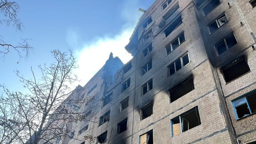Будинок, пошкоджений унаслідок обстрілів Костянтинівки