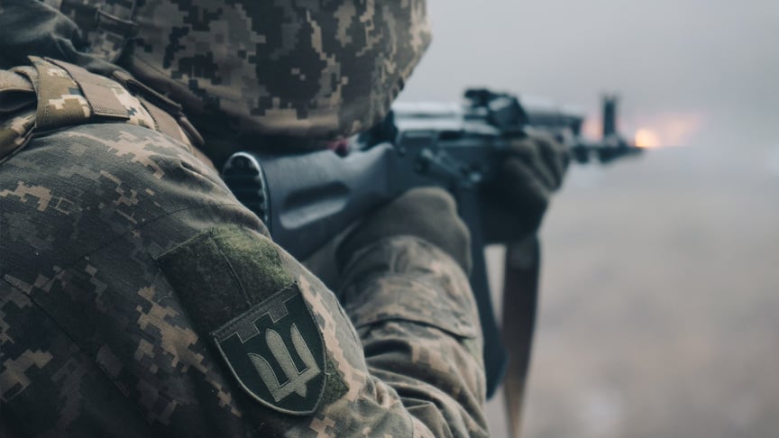 Ілюстративне фото. Український військовий відточує майстерність у стрільбі