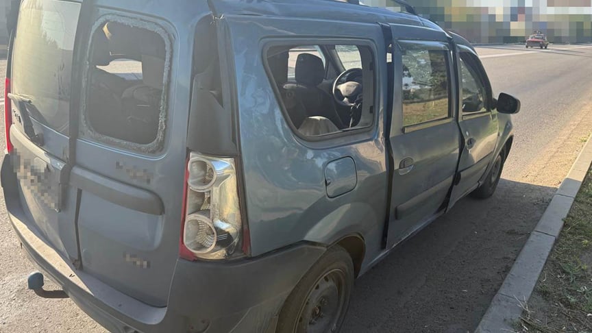 Мікроавтобус, який атакували росіяни