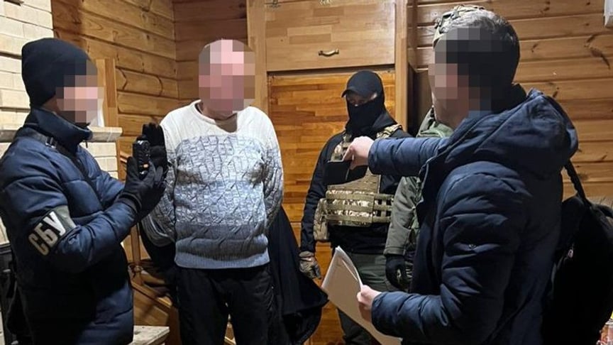 На Київщині затримали чоловіка, який допомагав окупантам викрадати людей