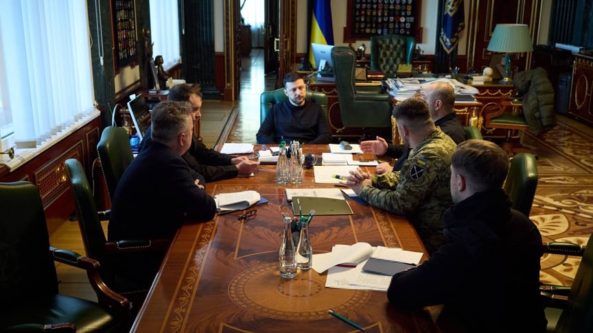 Нарада президента Володимира Зеленського з українськими переговірниками