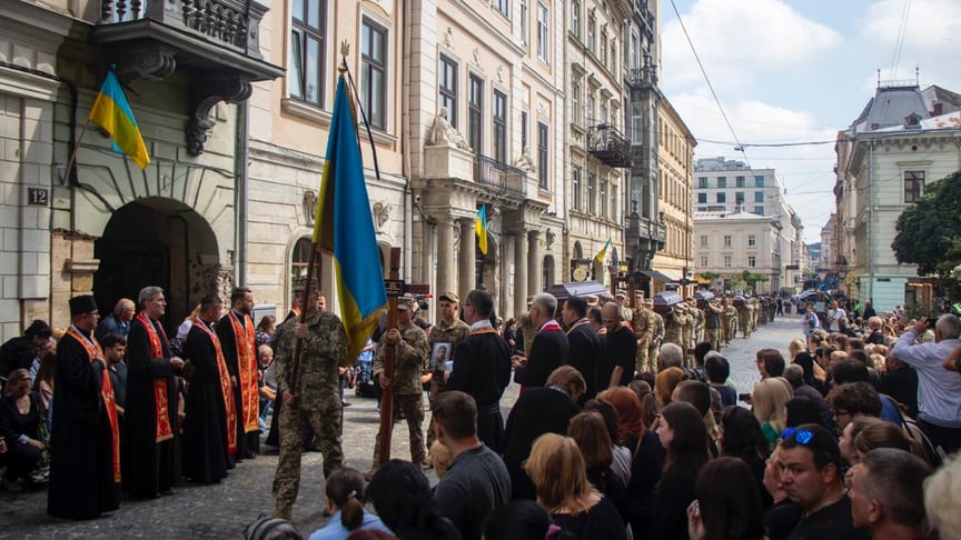 У Львові попрощалися з 12 військовими, які загинули в катастрофі російського літака Іл-76