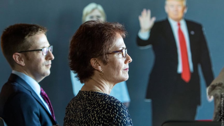 Former U.S. Ambassador to Ukraine Marie Yovanovitch (R) during her visit to Hromadske on May 3, 2017.