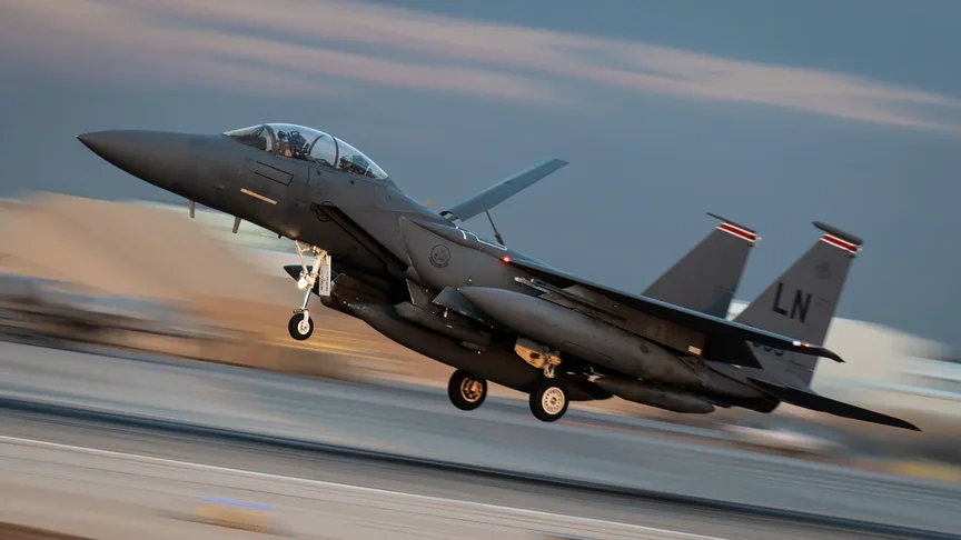 Американський винищувач F-15