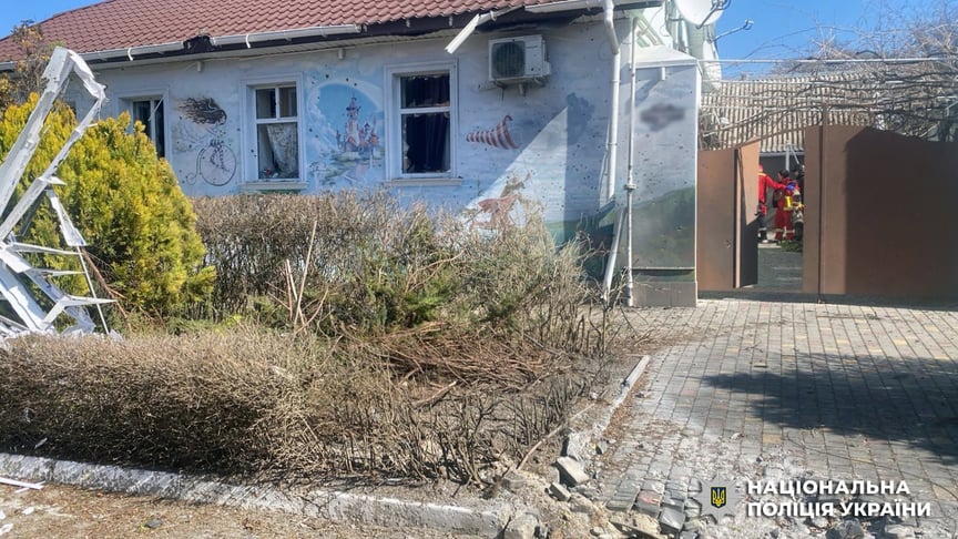 В результате российского обстрела центральной части Херсона травмированы трое детей