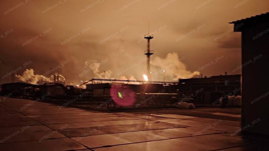 Українські дрони-«бобри» атакували НПЗ у Нижньогородській області росії