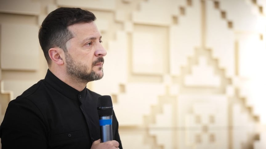 Президент Украины Владимир Зеленский на пресс-конференции в Анкаре, 15 мая 2025 года