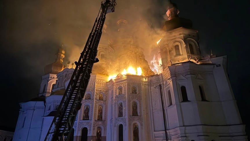 Успенський собор Києво-Печерської лаври після російської атаки по Києву, 15 червня 2026 року