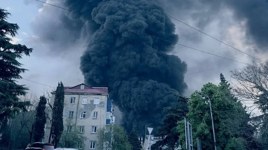 Ілюстративне фото. Наслідки атаки по НПЗ «Туапсинський», 20 квітня 2026 року