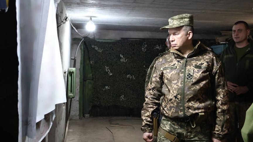 Командувач Сухопутних військ ЗСУ Олександр Сирський 30 квітня відвідує один із районів бойових дій