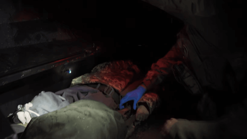 Понад місяць провів з накладеним турнікетом: з фронту із сьомої спроби евакуювали тяжкопораненого бійця (ВІДЕО)