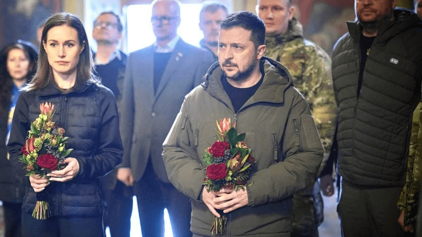 Владимир Зеленский на похоронах Дмитрия Коцюбайло (Да Винчи) Владимир Зеленский на похоронах Дмитрия Коцюбайло (Да Винчи)