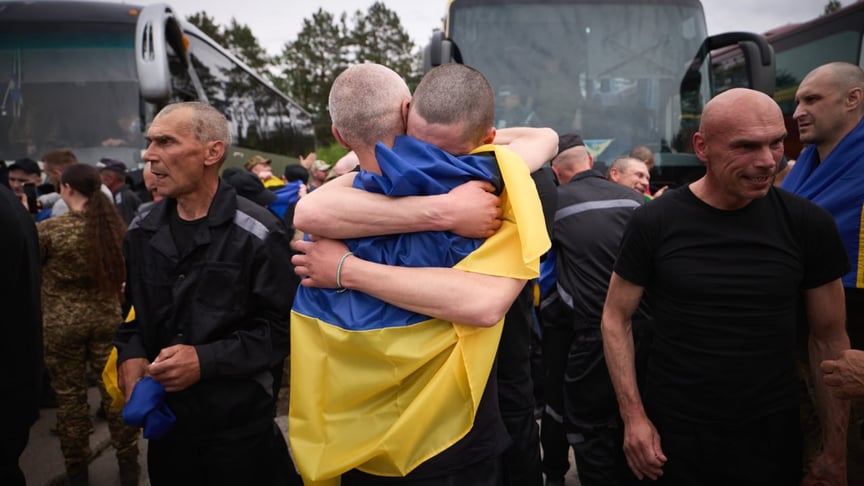 Під час обміну полоненими Україна повернула 303 своїх захисників