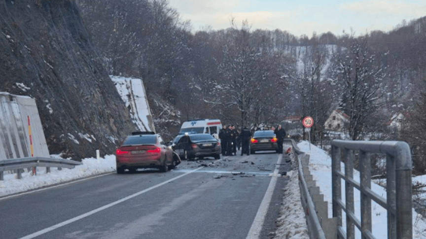 У Чорногорії українець на BMW виїхав на зустрічну смугу і врізався в кортеж прем’єр-міністра
