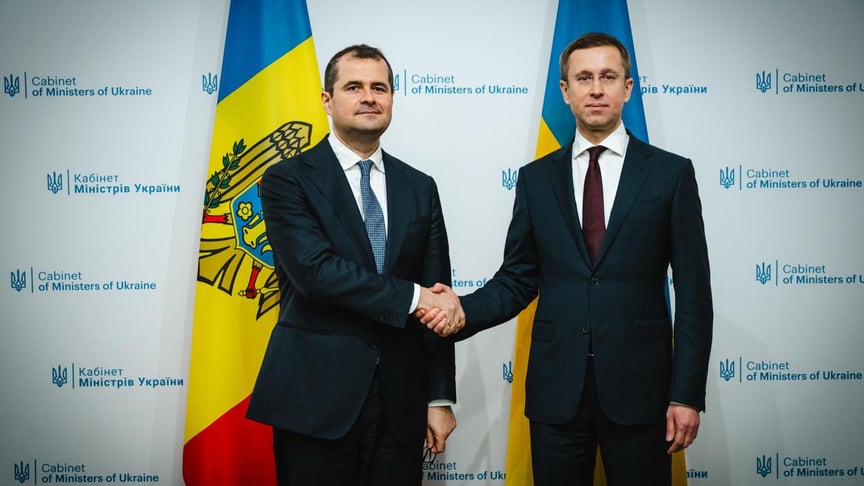 Прем'єр-міністр Молдови Василе Тофан та прем'єр-міністр України Сергій Корецький