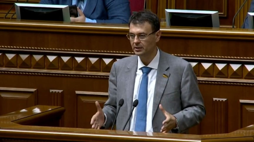 У народного депутата з фракції «Слуга Народу» та голови комітету Верховної Ради із питань фінансів, податкової та митної політики Данила Гетманцева підтвердили коронавірус