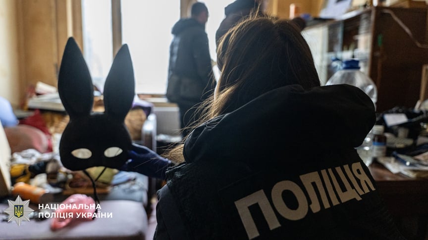У Києві подружжя підозрюють у виготовленні дитячої порнографії