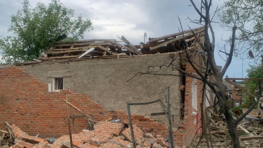 Следствие российского авиаудара по поселку Старый Салтов в Харьковской области 12 июня 2024 года