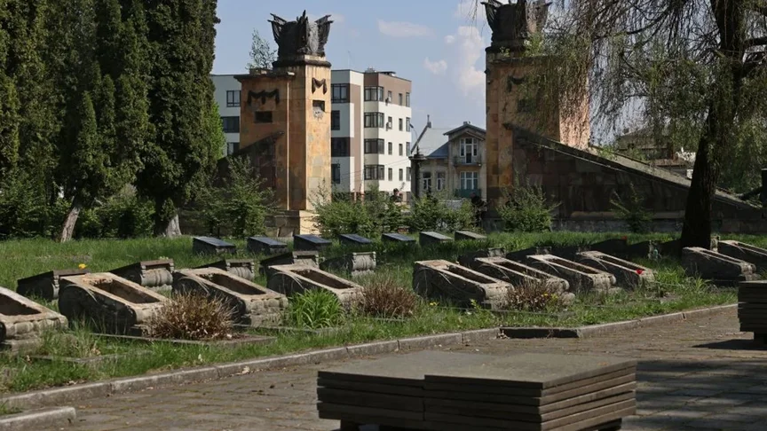 Поховання на «Пагорбі слави» Поховання на «Пагорбі слави»