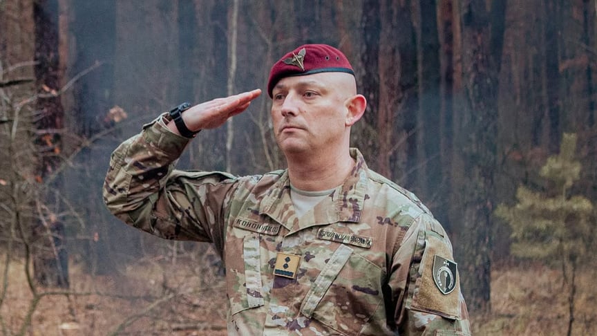 Командир 154 ОМБр Володимир Кононніков Командир 154 ОМБр Володимир Кононніков