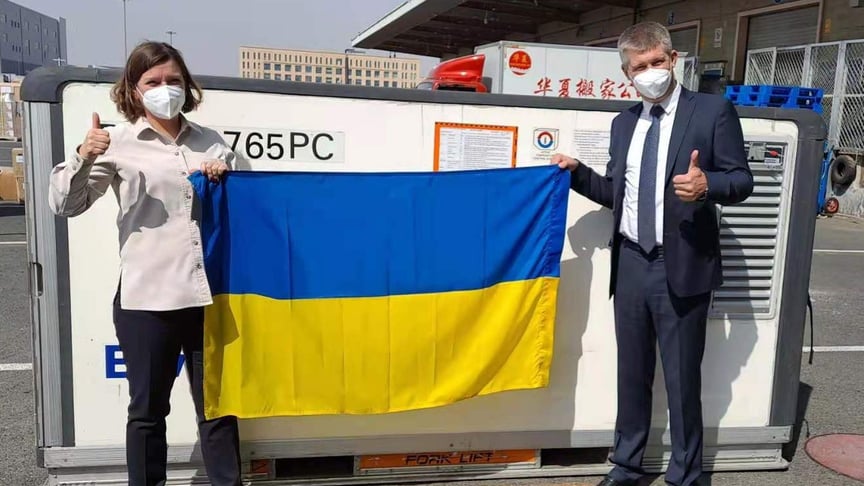 В Украину из Китая отправили первую партию вакцины CoronaVac, 25 марта 2021 года
