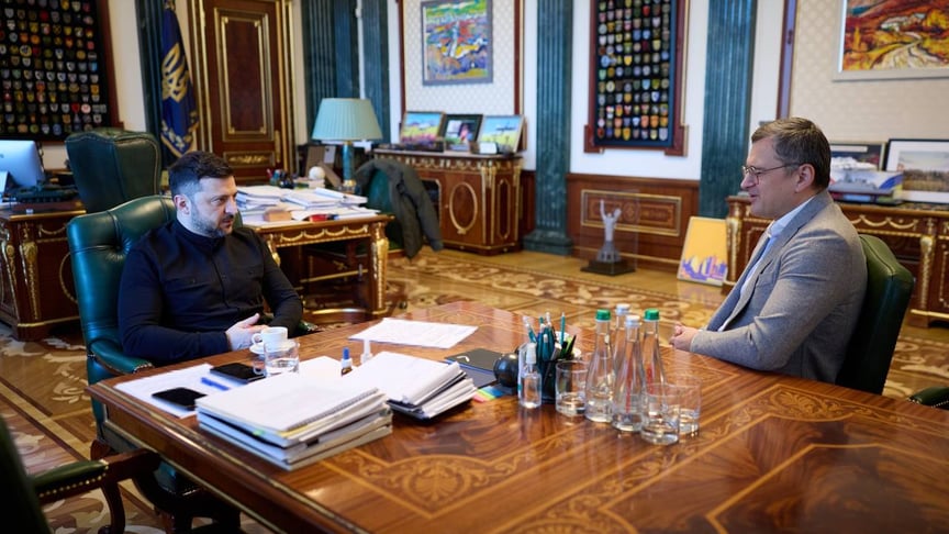 Президент України Володимир Зеленський провів зустріч із колишнім міністром закордонних справ Дмитром Кулебою.