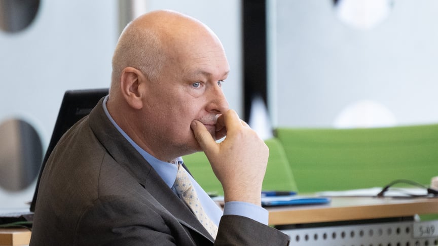 Йорг Дорнау