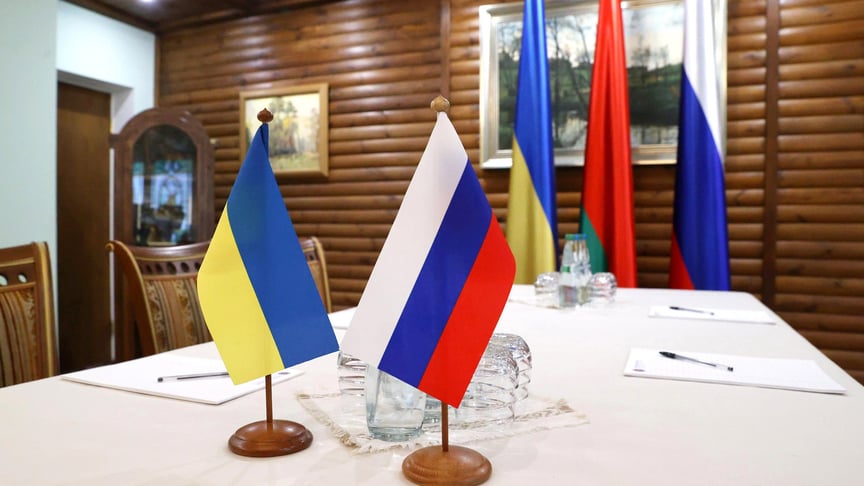 After grain agreements, Lavrov vows readiness to discuss "other issues" with Ukraine