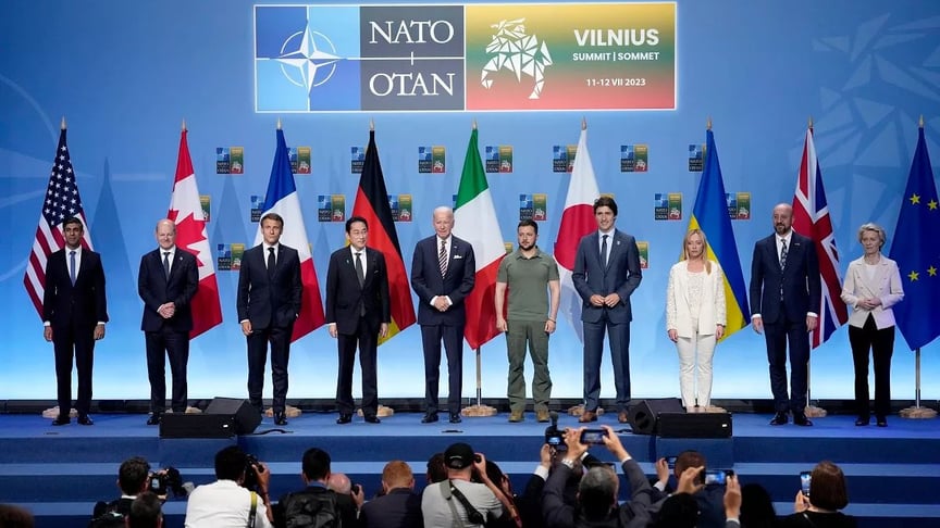G7 leaders and Ukrainian President Volodymyr Zelenskyy at the NATO Summit in Vilnius on July 12, 2023.