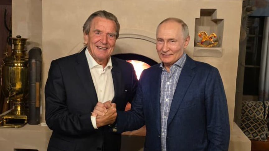 Колишній канцлер Німеччини Герхард Шредер і очільник росії володимир путін