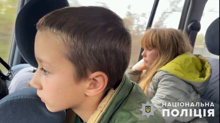 З Донеччини врятували двох дітей, які осиротіли через російську війну