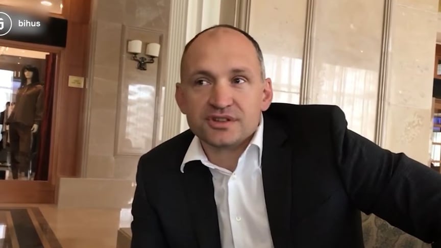 Олег Татаров