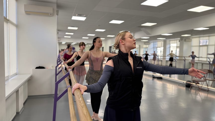 Заняття балетом у студії Mary Ballet